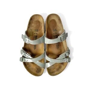 Birkenstock Florida Gray Patent Three-Strap Sandal | Summer Capsule Essential